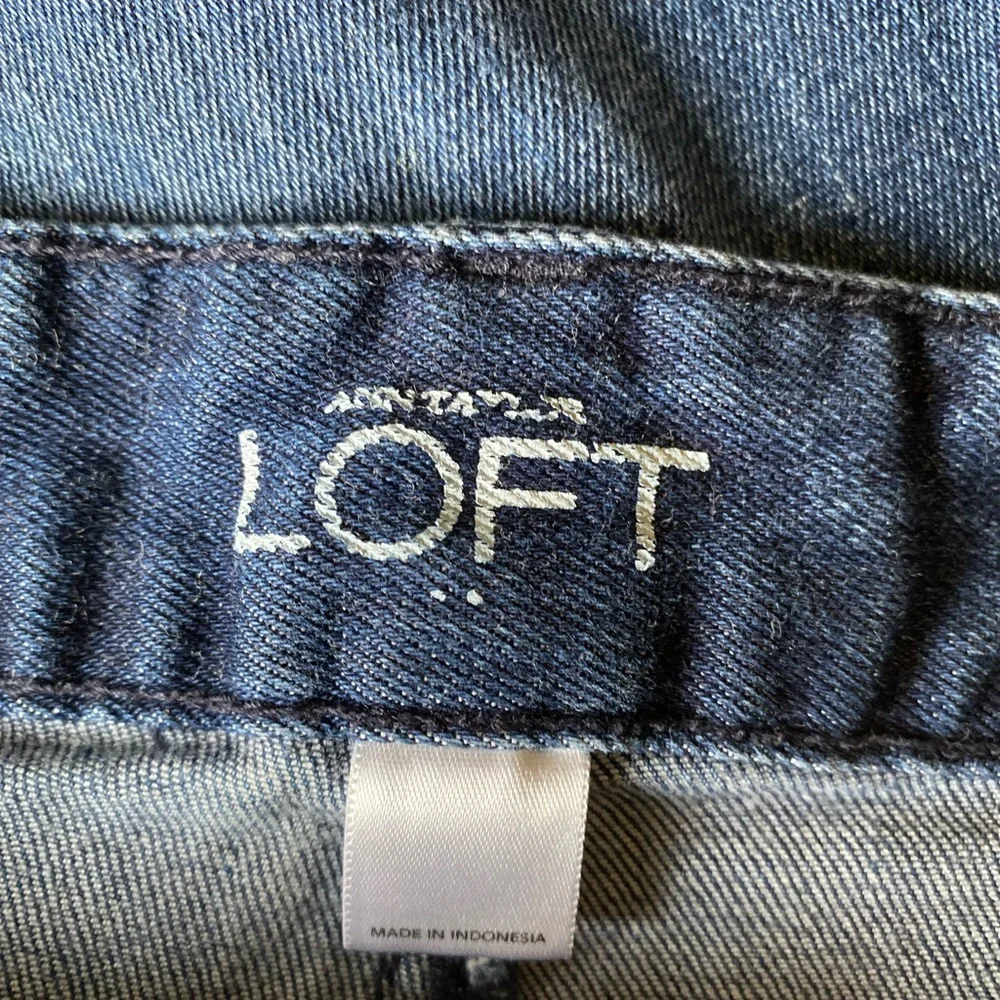 LOFT woman’s mid